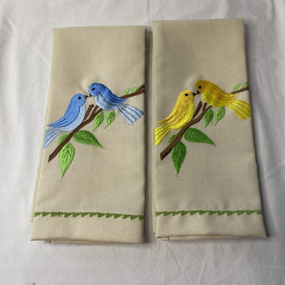 Set Of 2 Embroidered Hand Towels With Birds Blue Yellow